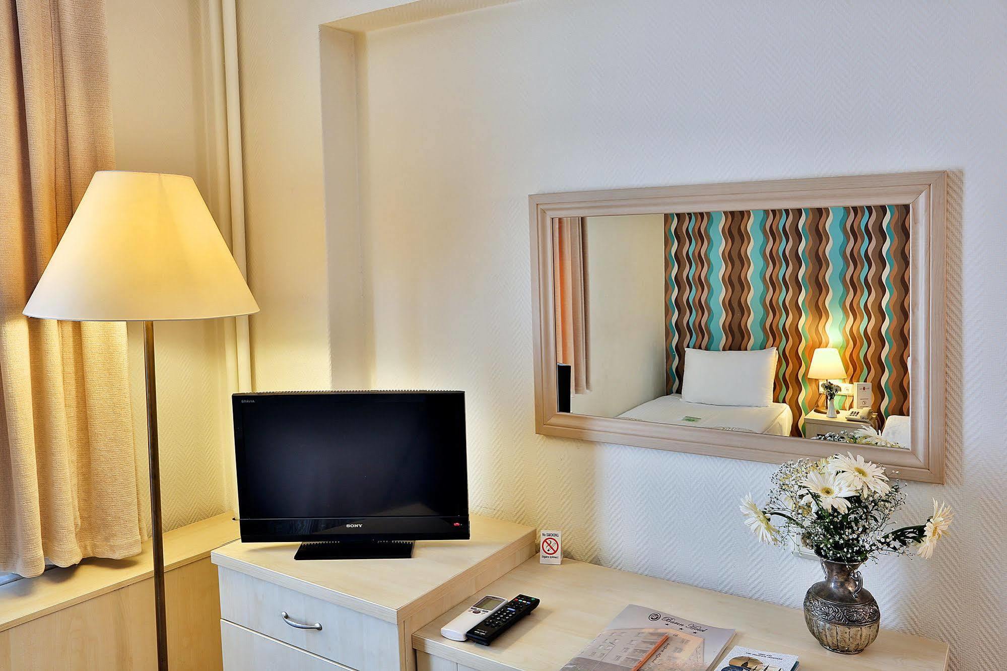 Barin Hotel Истанбул Екстериор снимка