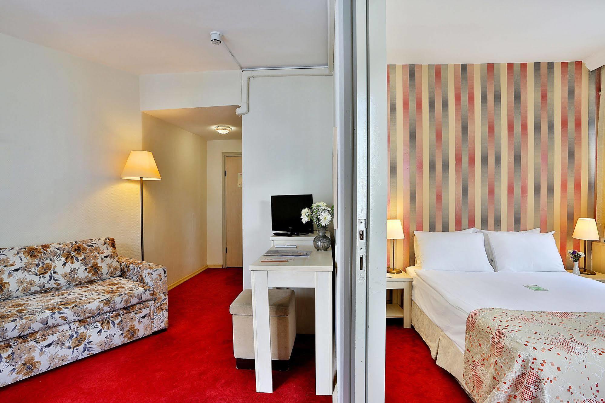 Barin Hotel Истанбул Екстериор снимка